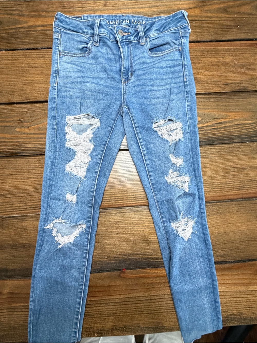 American Eagle Outfitters Women's Light Blue Ripped Skinny Jeans